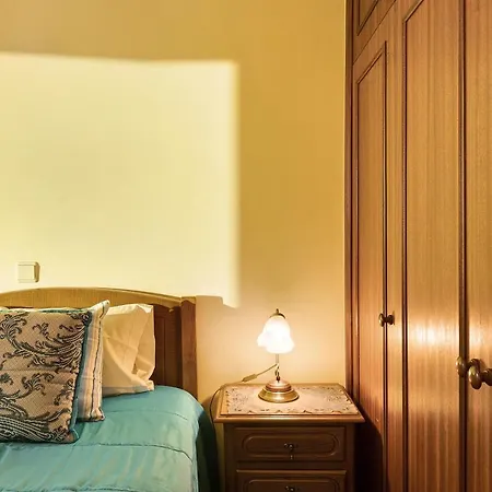 Apartment Palheiro Familiar 2 *